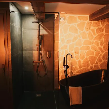 公寓 L Alpina Avec Sauna Et Baignoire - Hyper Centre